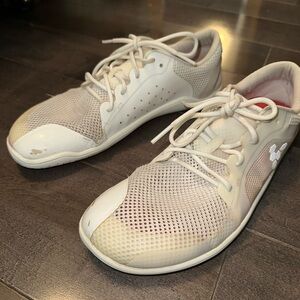 Vivo barefoot Women's white elite pro III Athletic Shoes